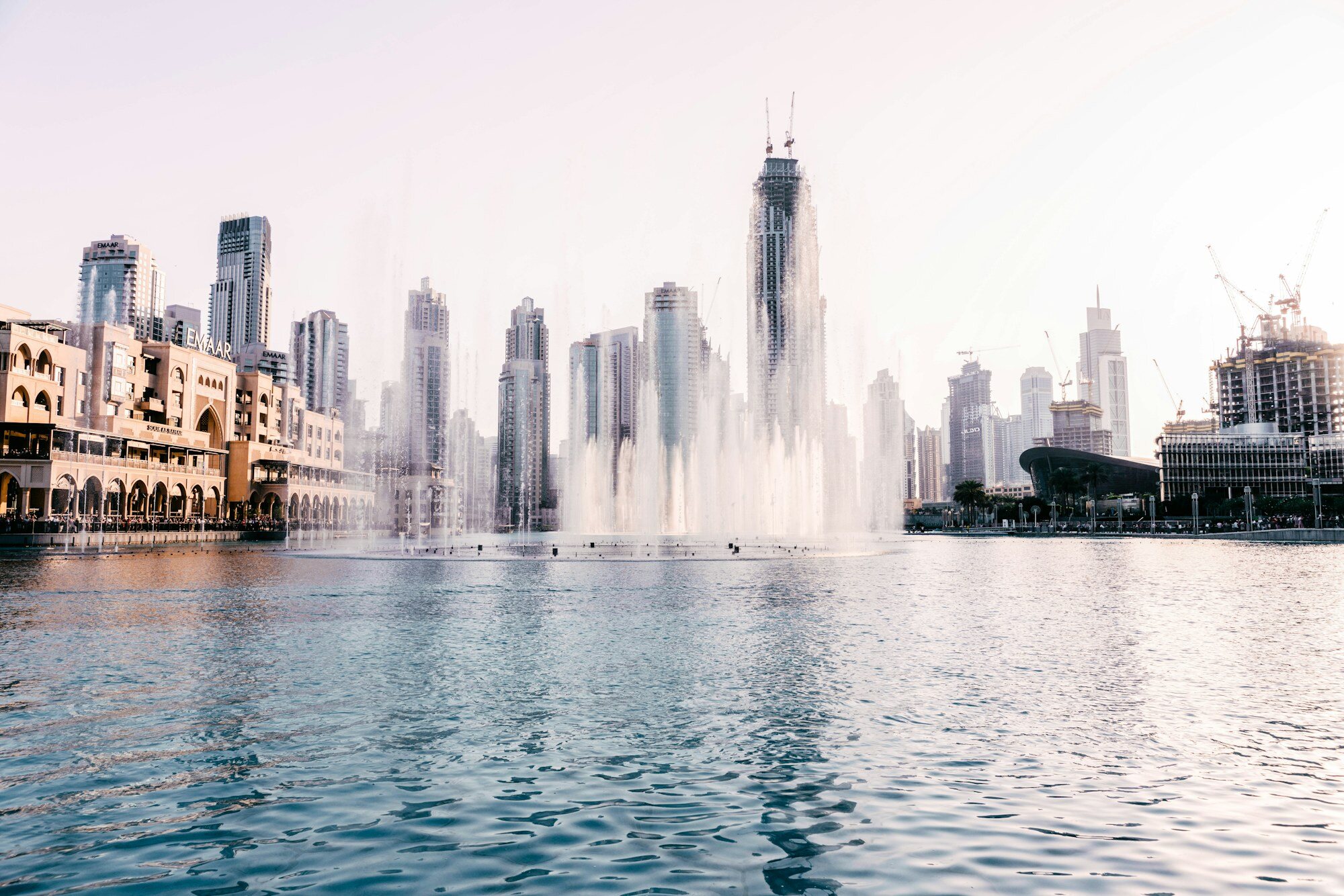Burj Khalifa Lake and Downtown Dubai for an air-conditioned family base