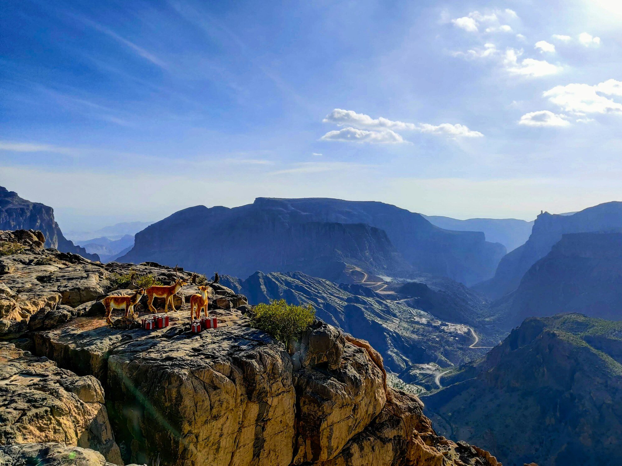 Gebirgskämme des Hadschar-Gebirges nahe Jebel Akhdar auf einer Selbstfahrerrunde durch den Oman
