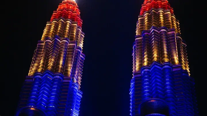 Petronas 燈光