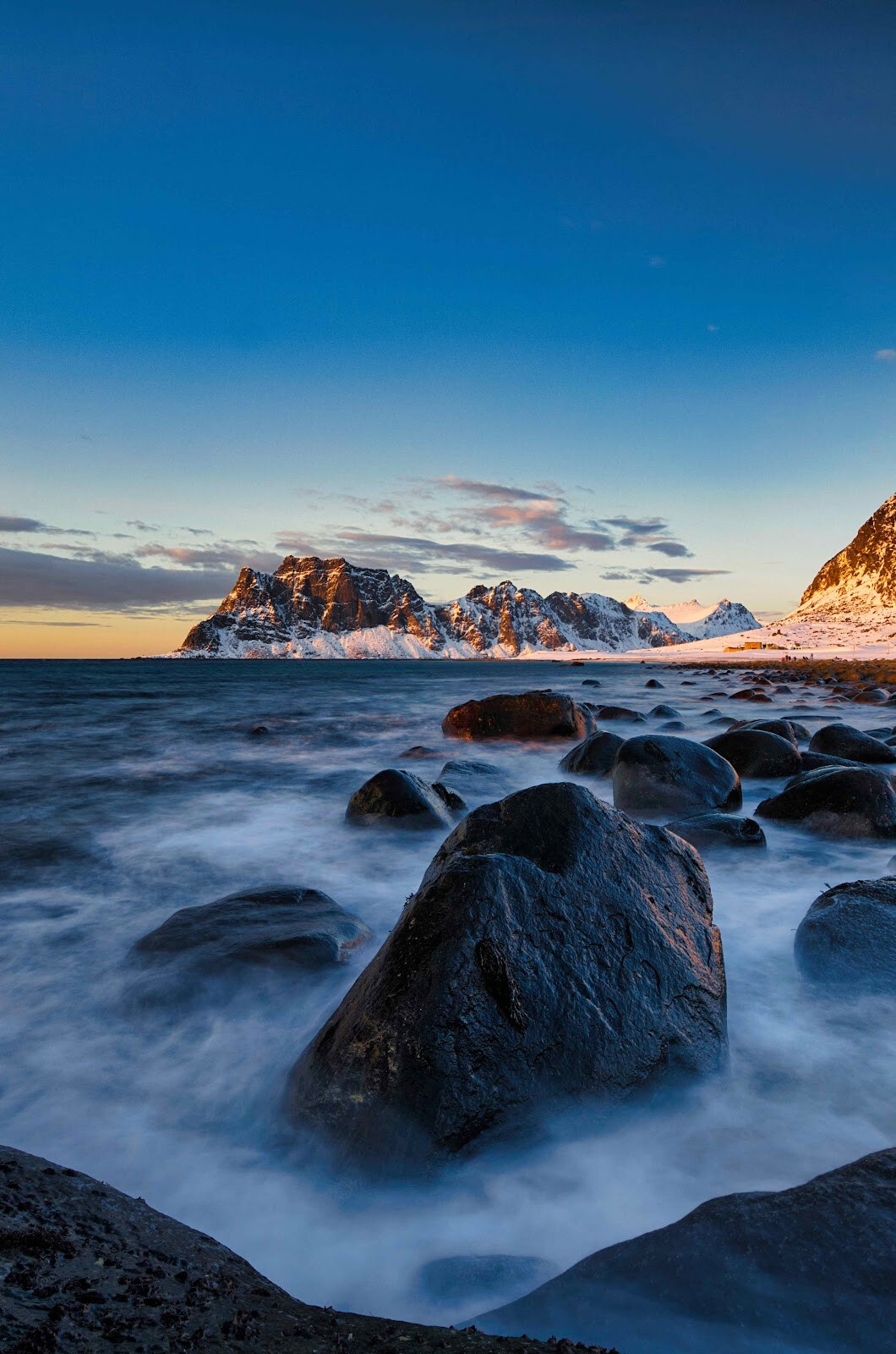 Uttakleiv Beach