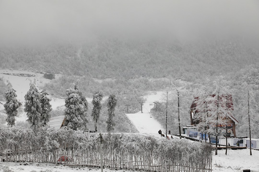 Xianuoduoji Peak