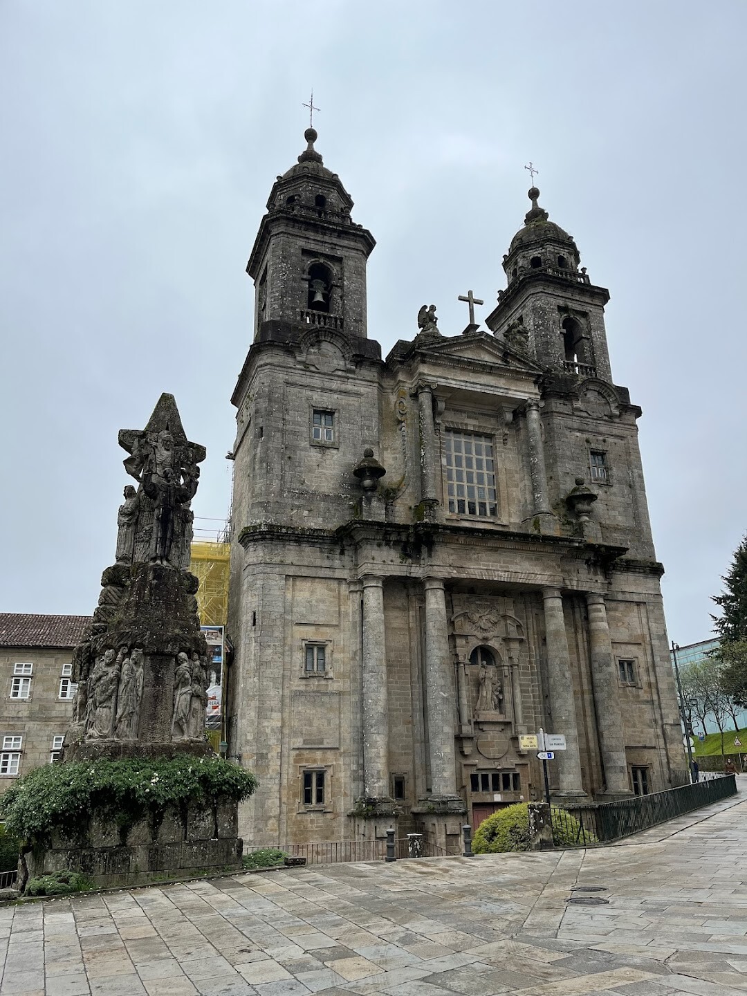 Praza de Fefiñáns