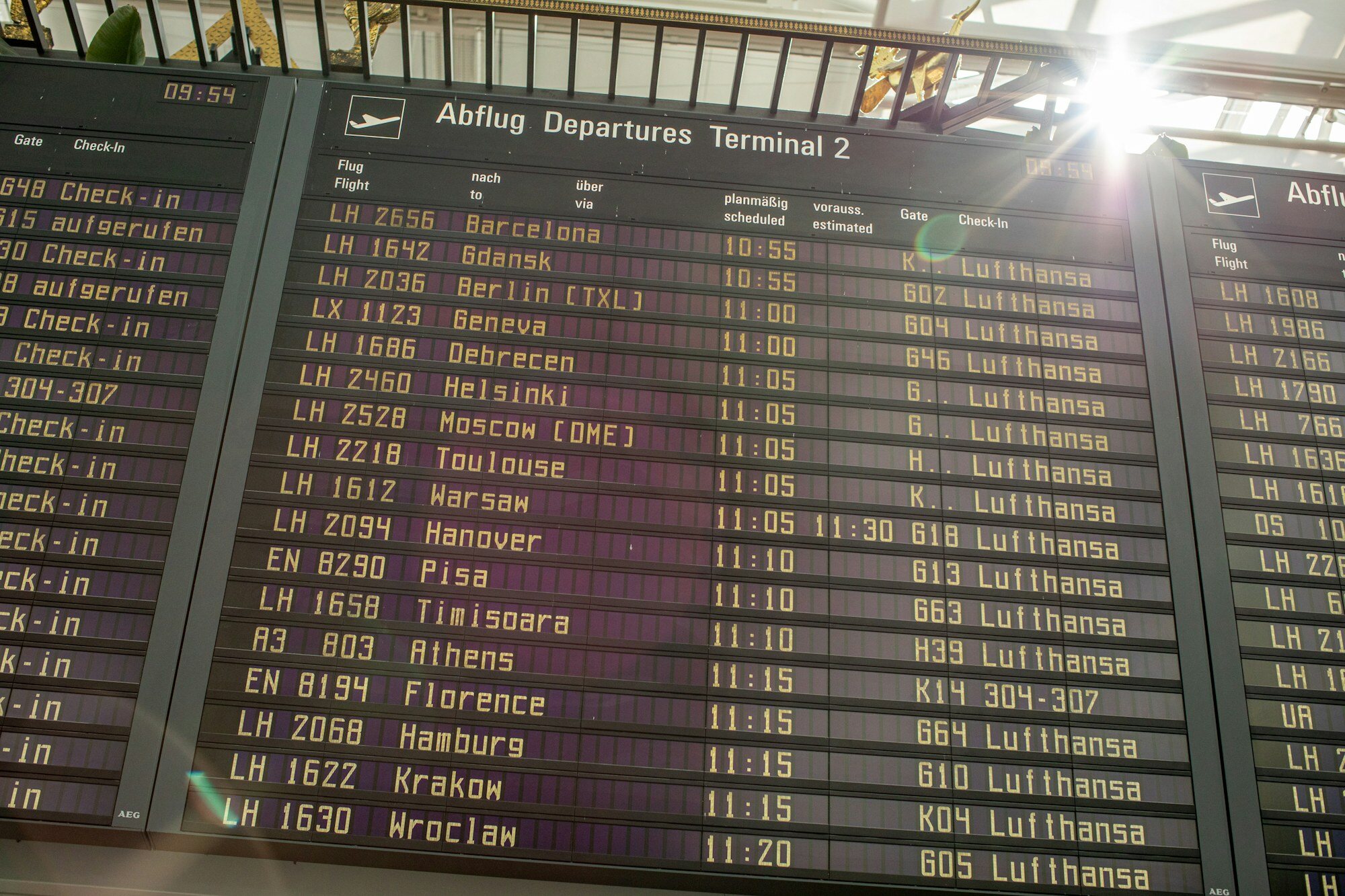 Lisbon Humberto Delgado Airport (LIS)