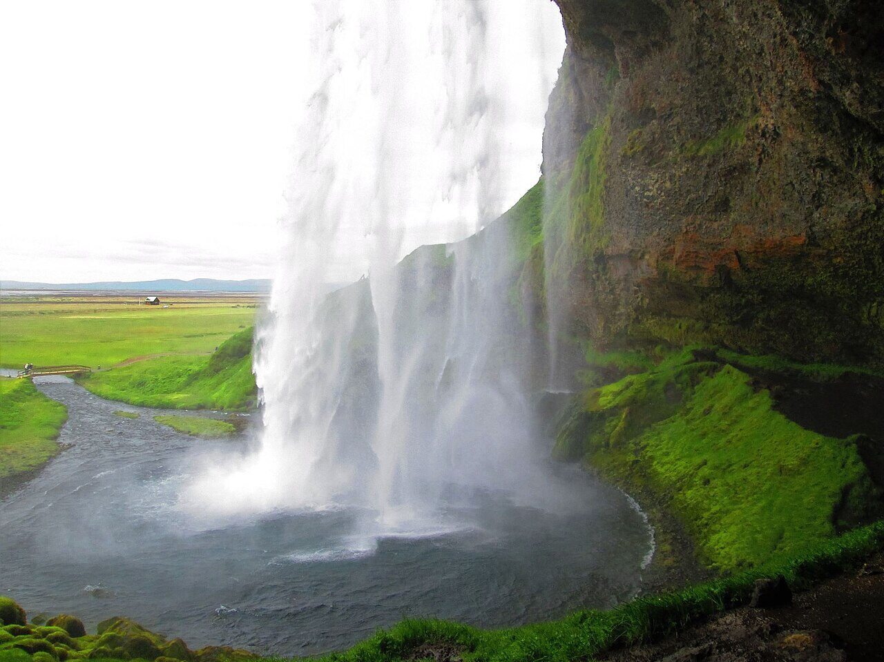 Seljalandsfoss Waterfall